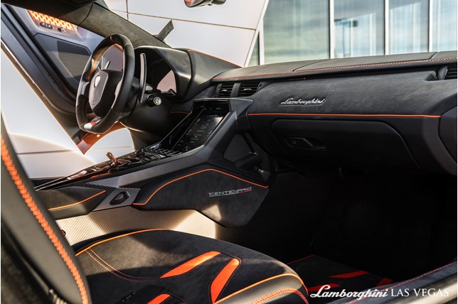 2017 Lamborghini Centenario Coupe, 15/20