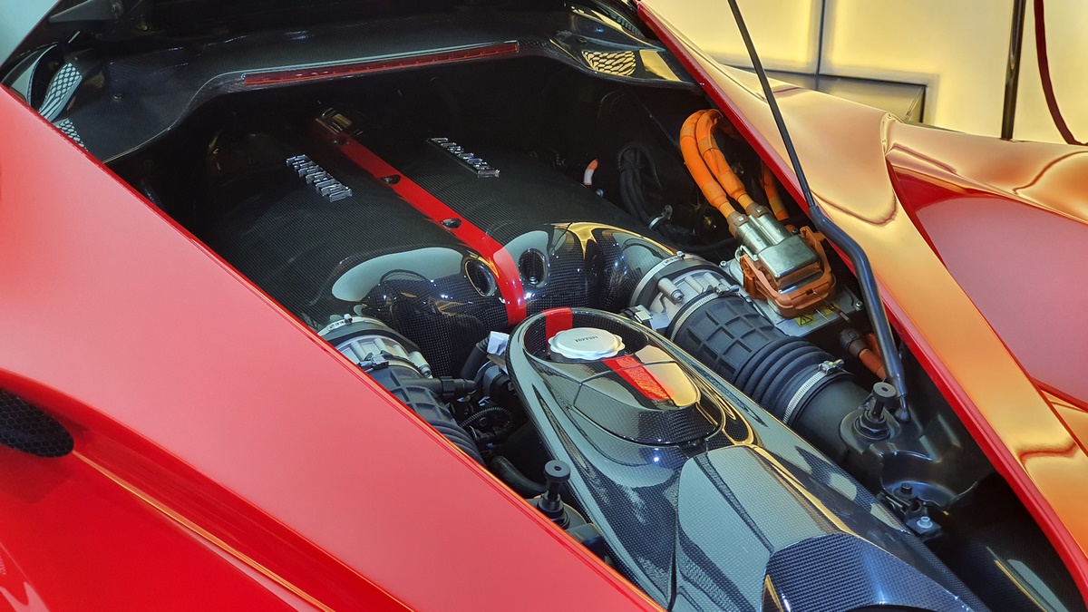 2015 Ferrari LaFerrari – 1 of 499, 21/23