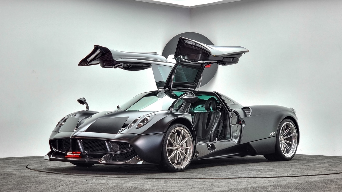 2013 Pagani Huayra