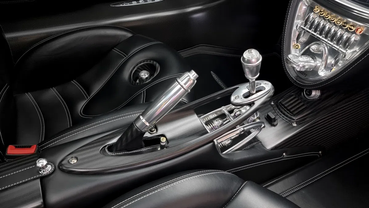 2013 Pagani Huayra interior, center console