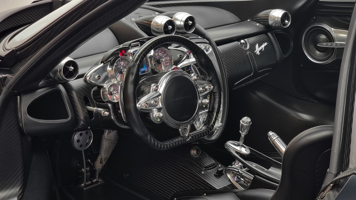 2013 Pagani Huayra, 6/20