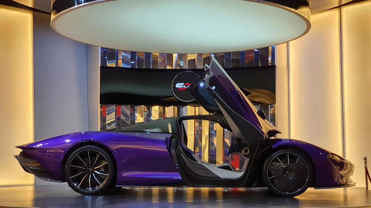 2020 McLaren Speedtail – 1 of 106 for sale, exterior