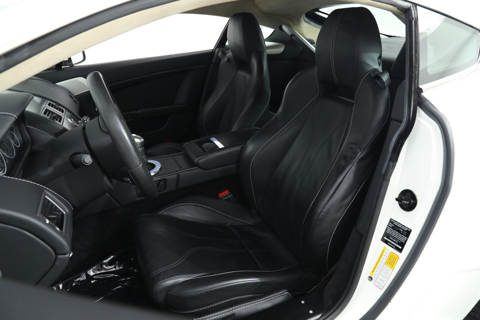2011 ASTON MARTIN V12 VANTAGE MANUAL, 9/20