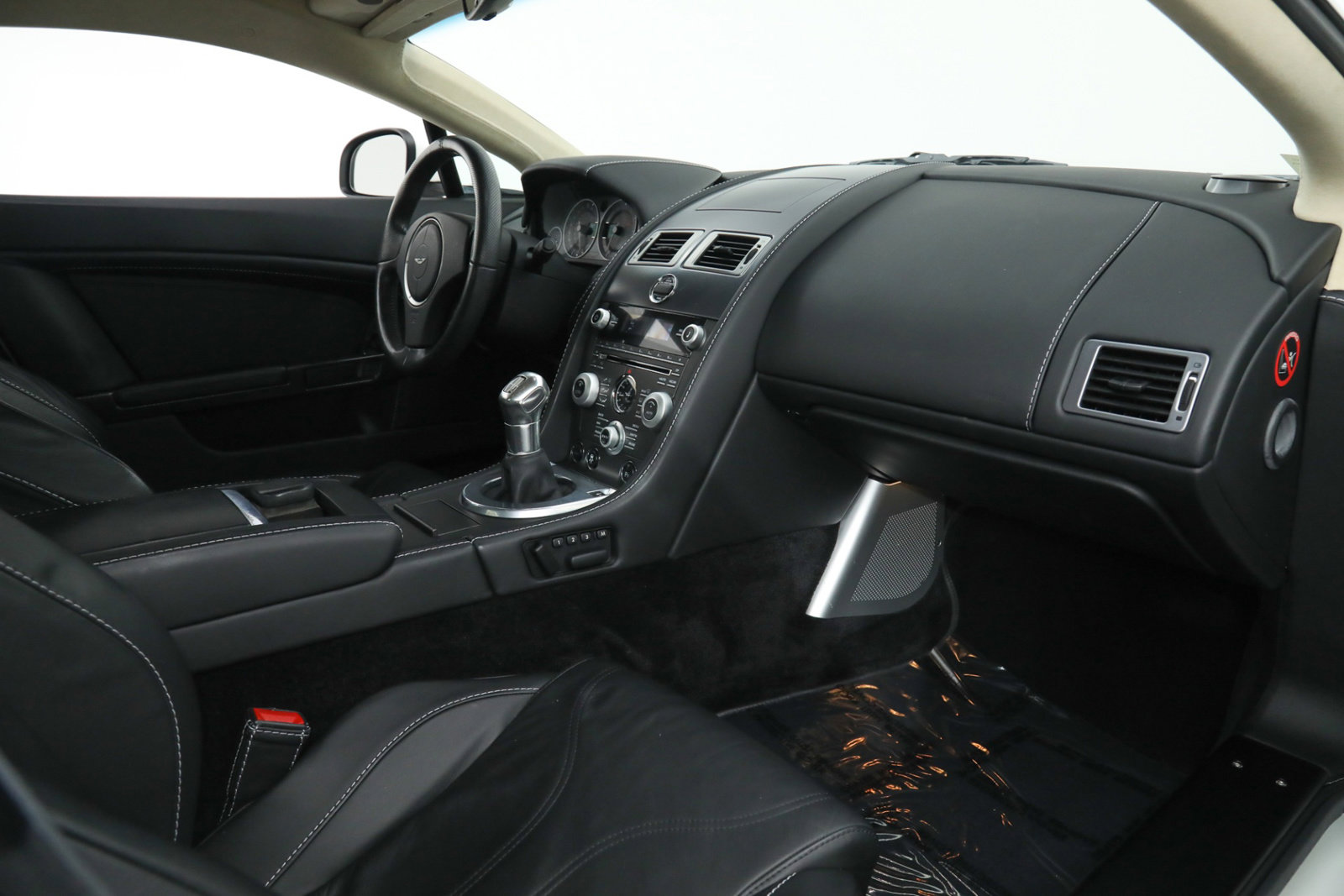 2011 ASTON MARTIN V12 VANTAGE MANUAL, 13/20