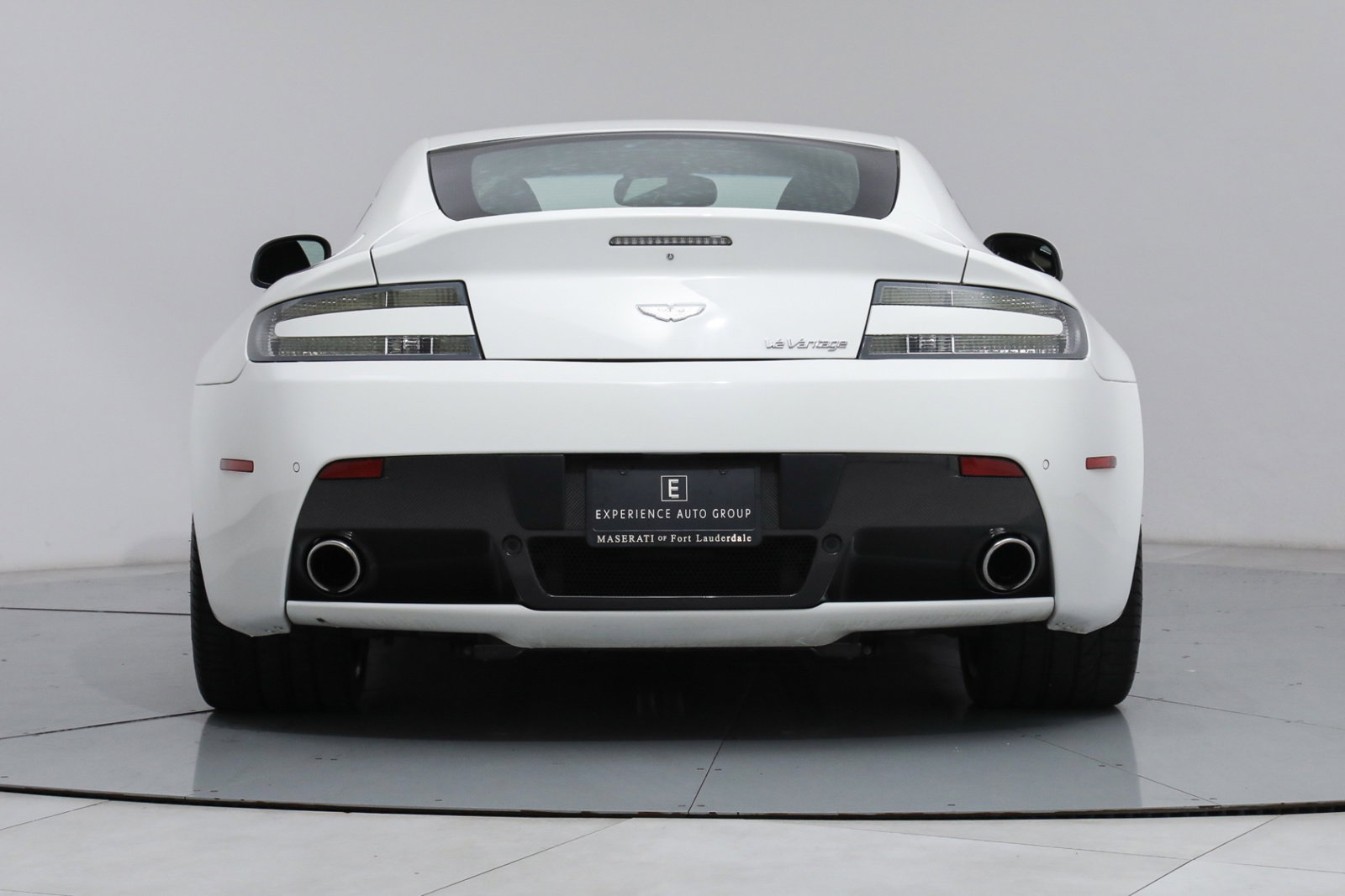 2011 ASTON MARTIN V12 VANTAGE MANUAL, 17/20