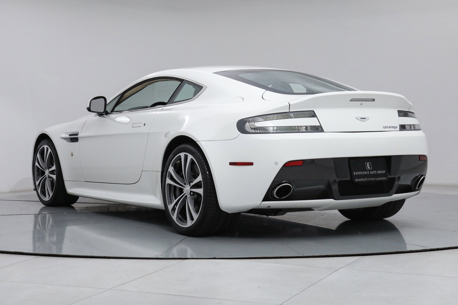 2011 ASTON MARTIN V12 VANTAGE MANUAL, 20/20