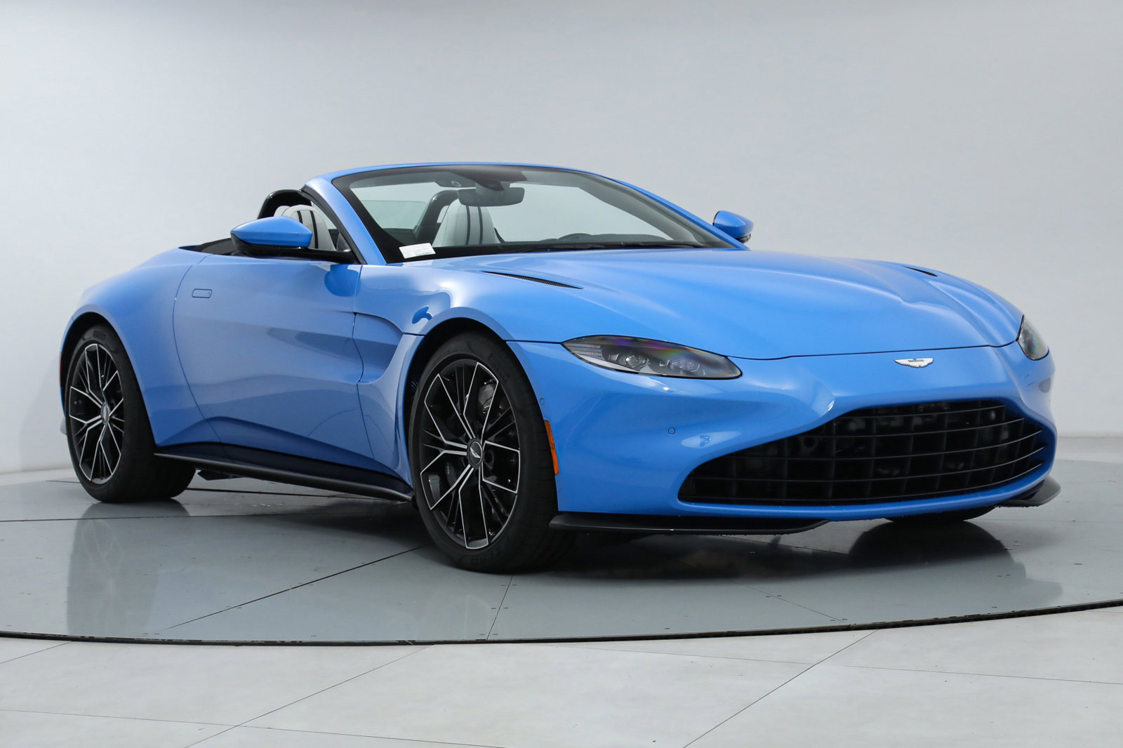 2021 ASTON MARTIN VANTAGE, 13/20