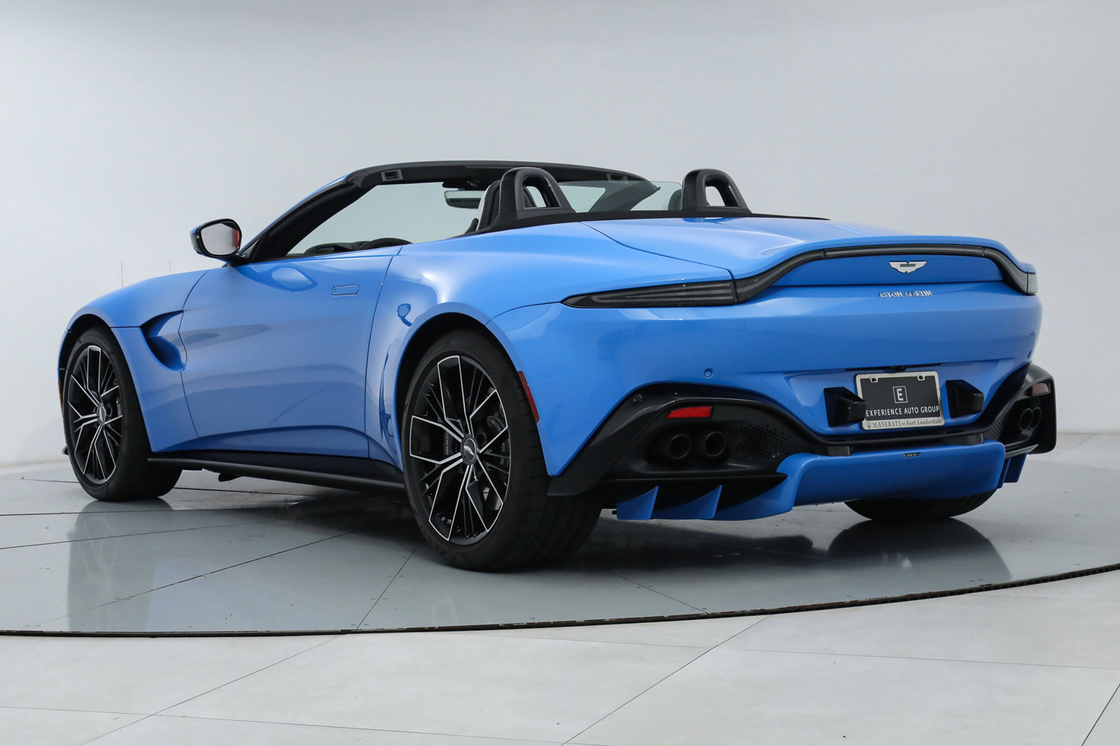 2021 ASTON MARTIN VANTAGE, 20/20