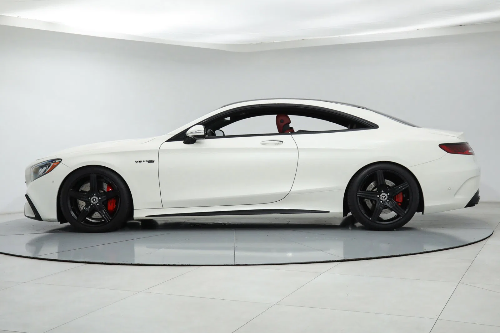 2019 Mercedes-Benz AMG S 63, side profile