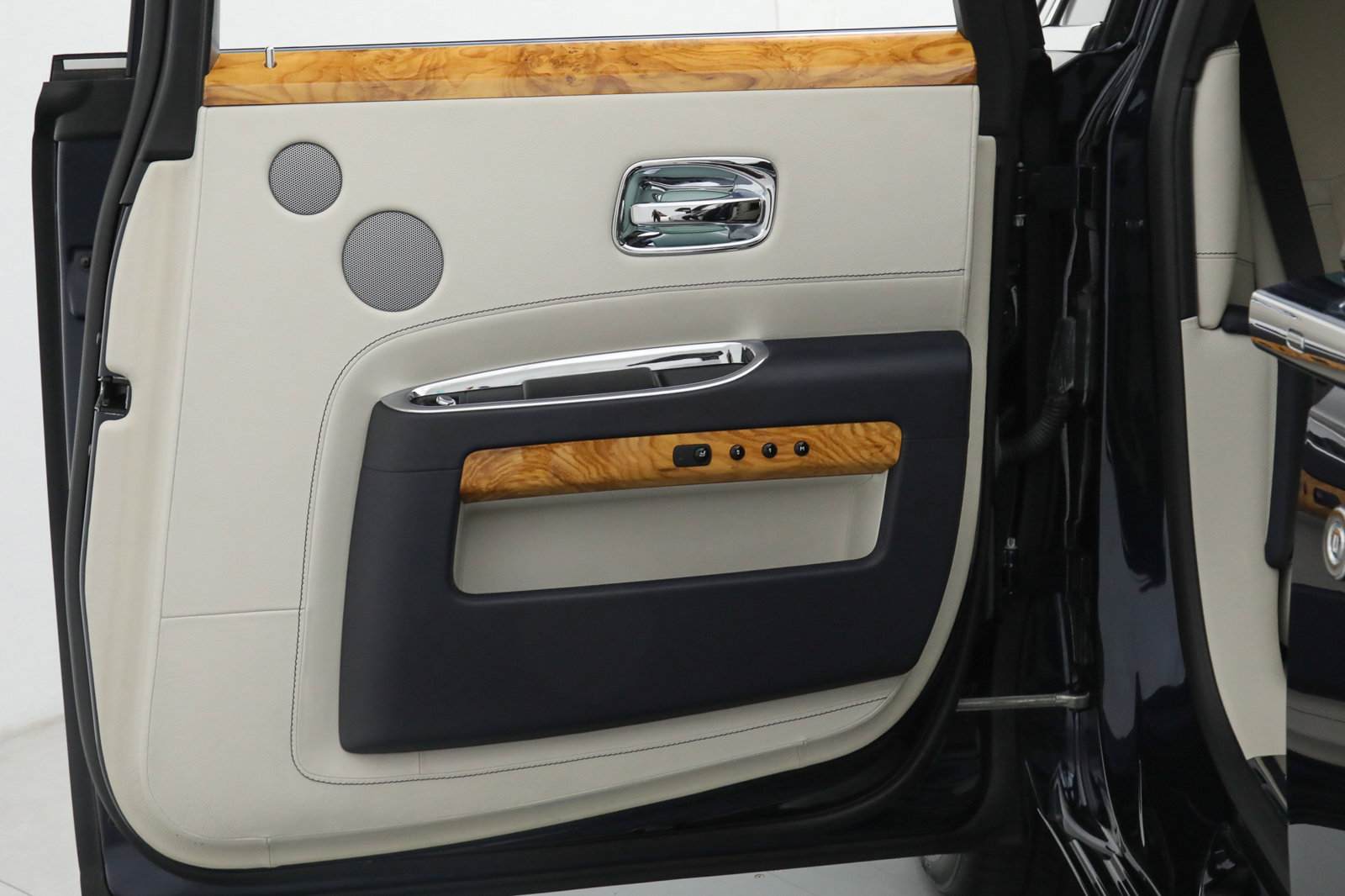 2013 ROLLS-ROYCE GHOST, 4/15