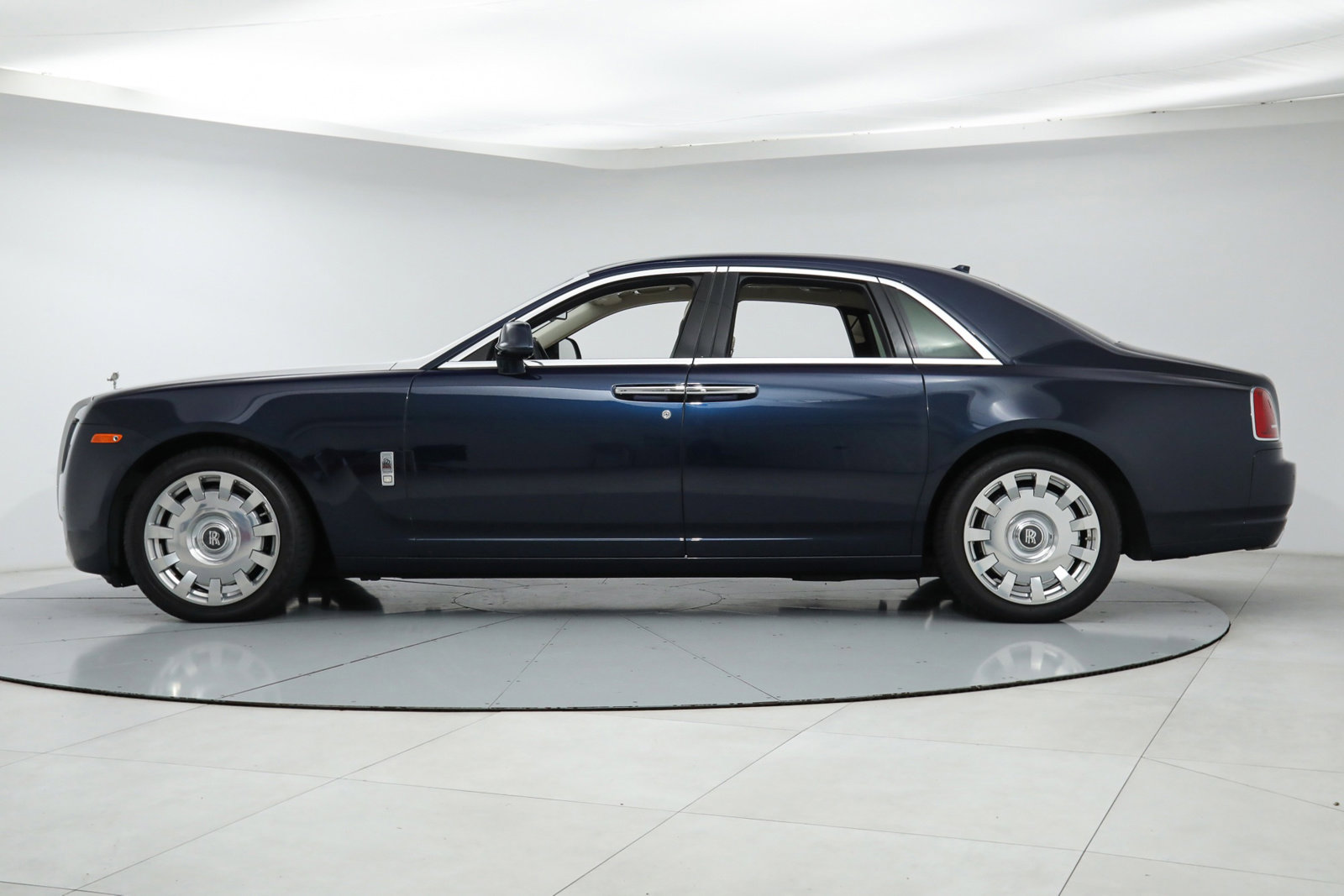 2013 ROLLS-ROYCE GHOST, 13/15