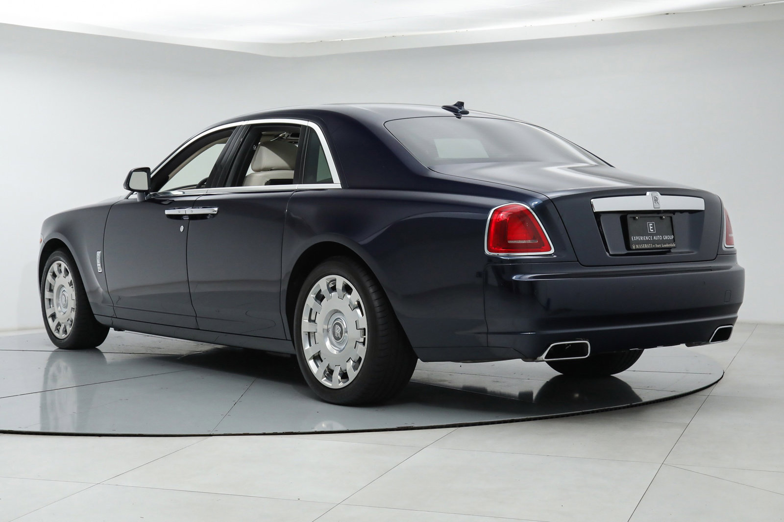 2013 ROLLS-ROYCE GHOST, 14/15
