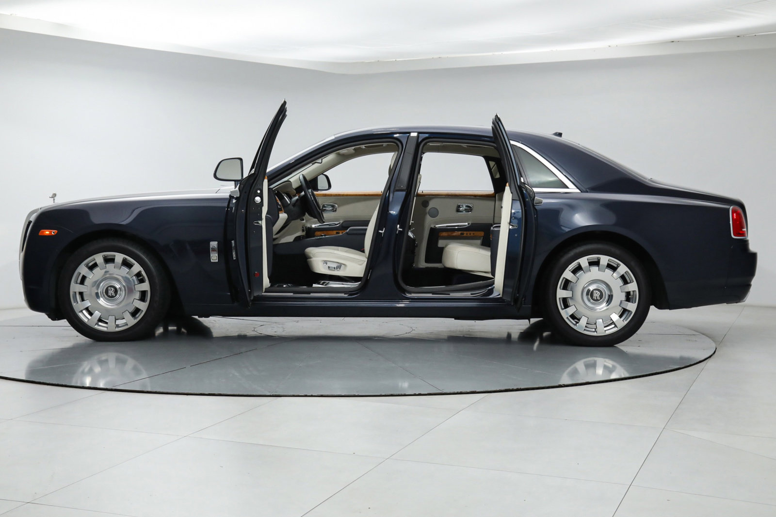 2013 ROLLS-ROYCE GHOST, 15/15