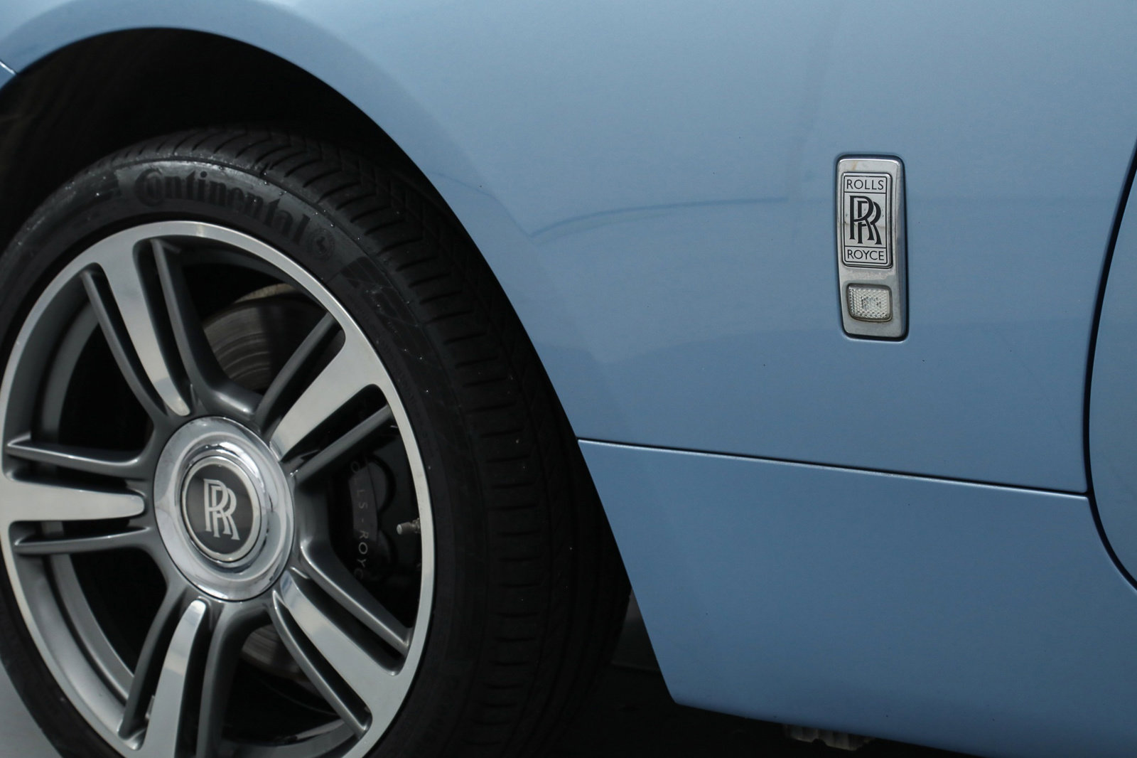 2015 ROLLS-ROYCE WRAITH, 16/20