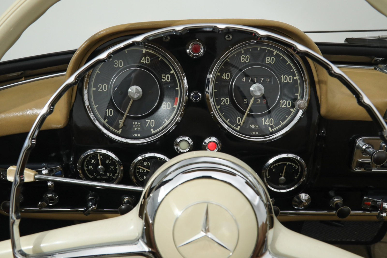 1960 MERCEDES-BENZ 190 SL, 5/19