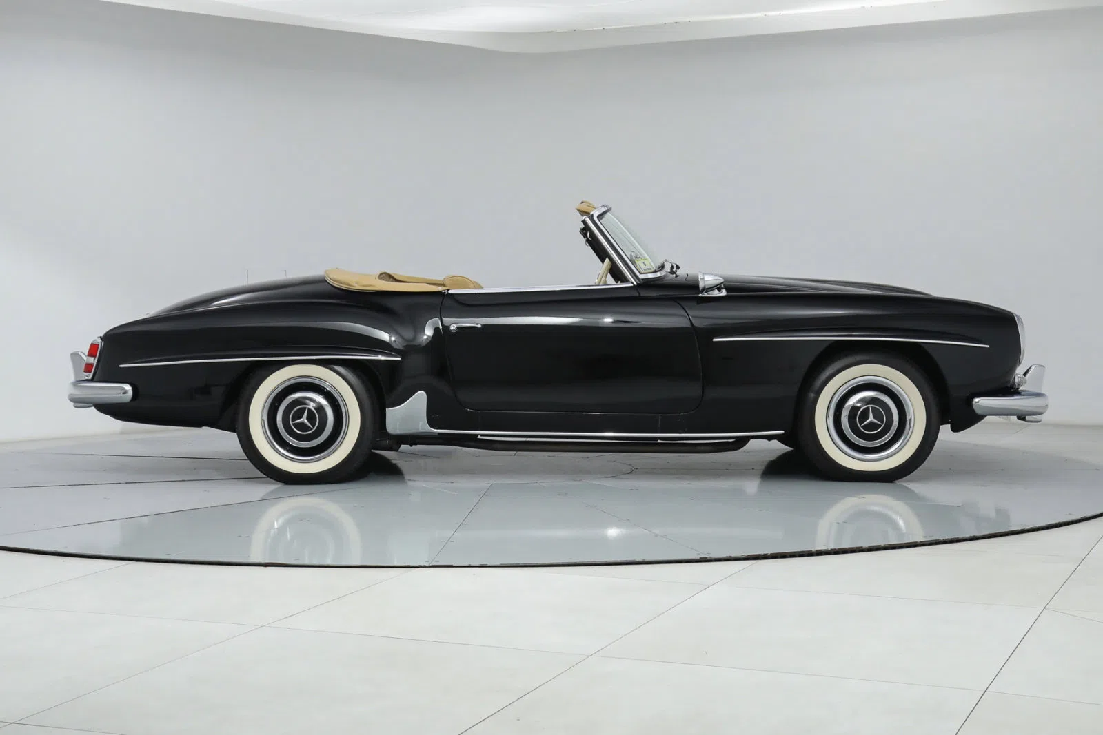 1960 Mercedes-Benz 190 SL for sale, exterior