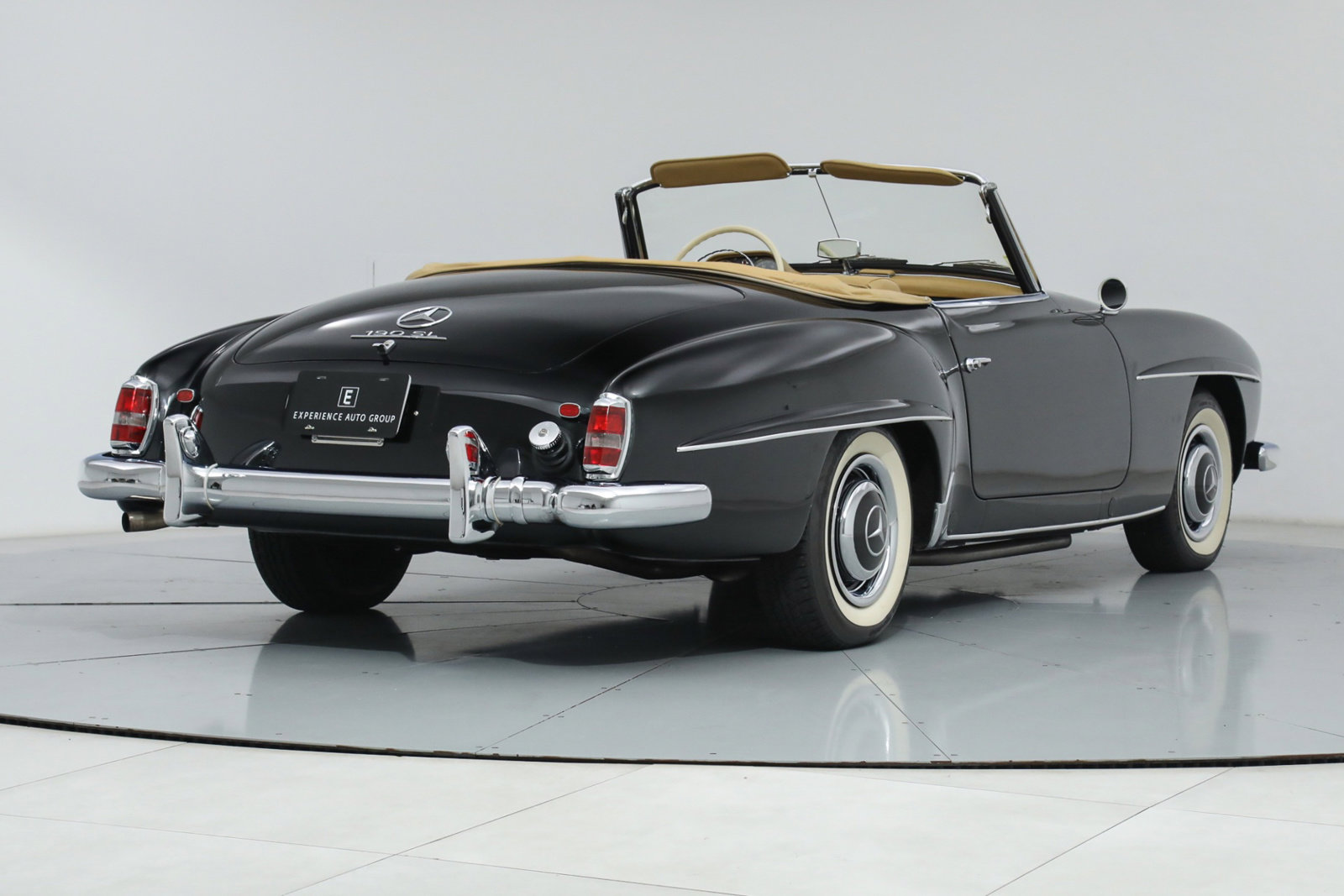 1960 MERCEDES-BENZ 190 SL, 15/19