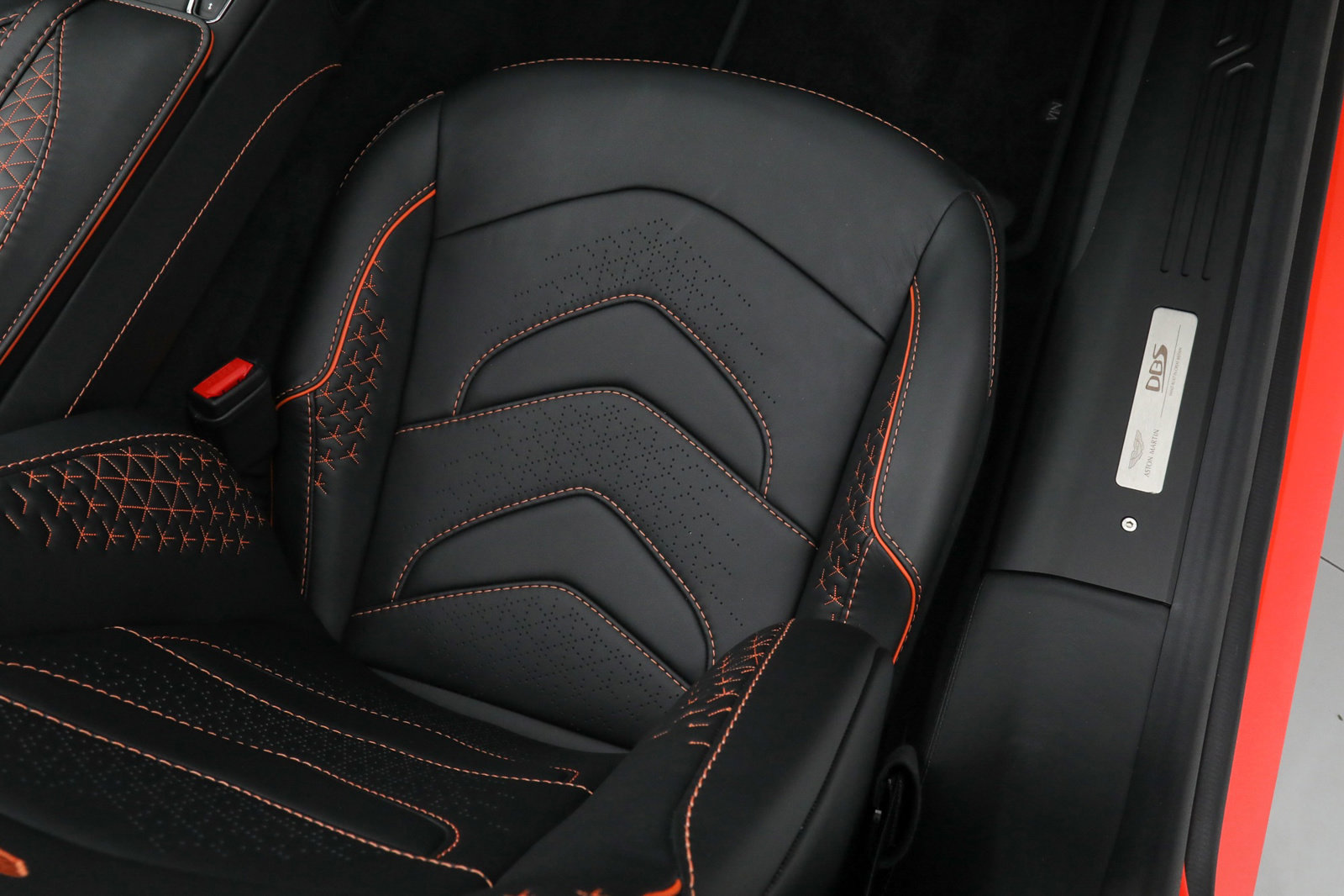 2021 ASTON MARTIN DBS SUPERLEGGERA, 7/20