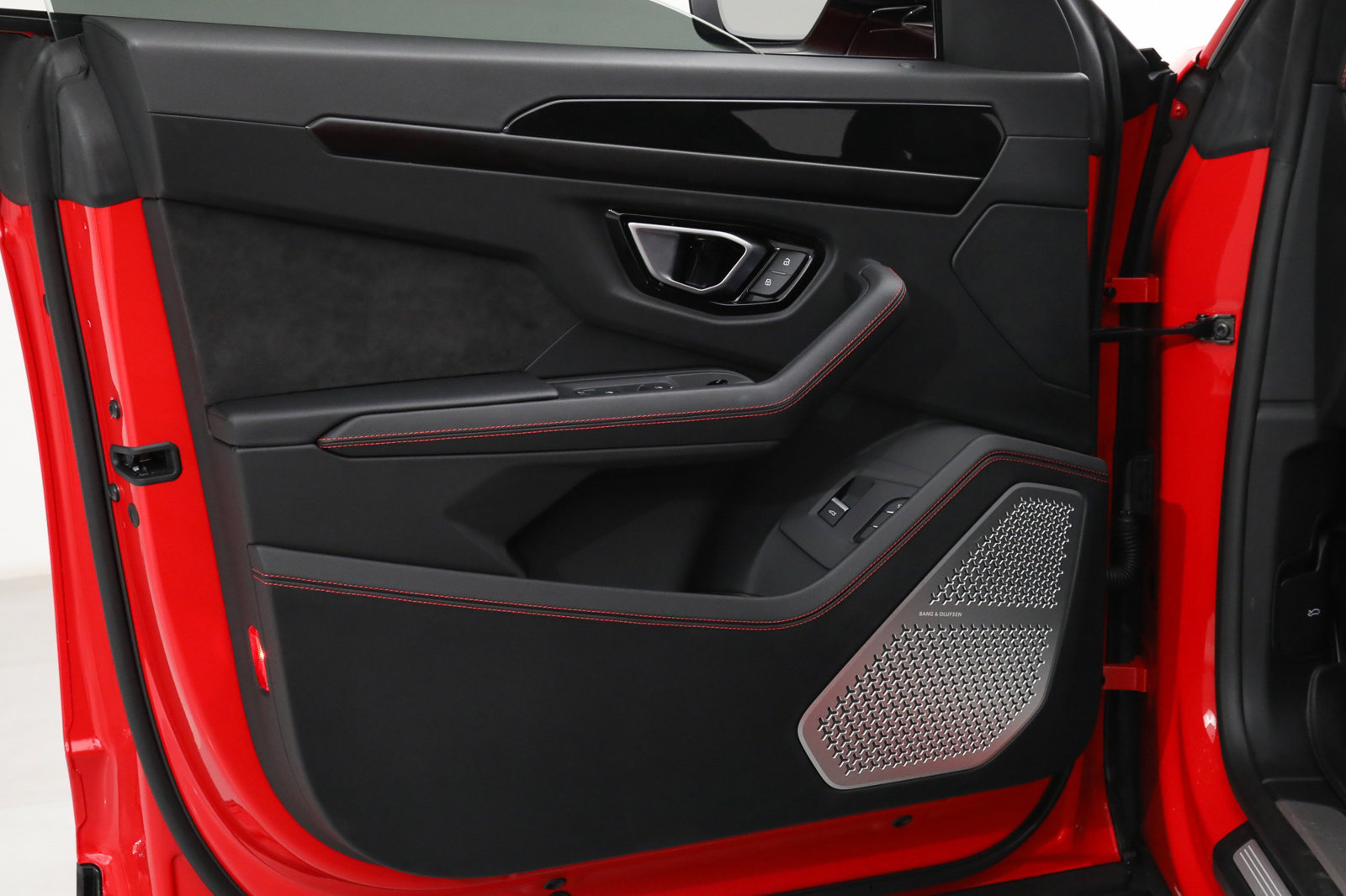 2022 LAMBORGHINI URUS, 18/22