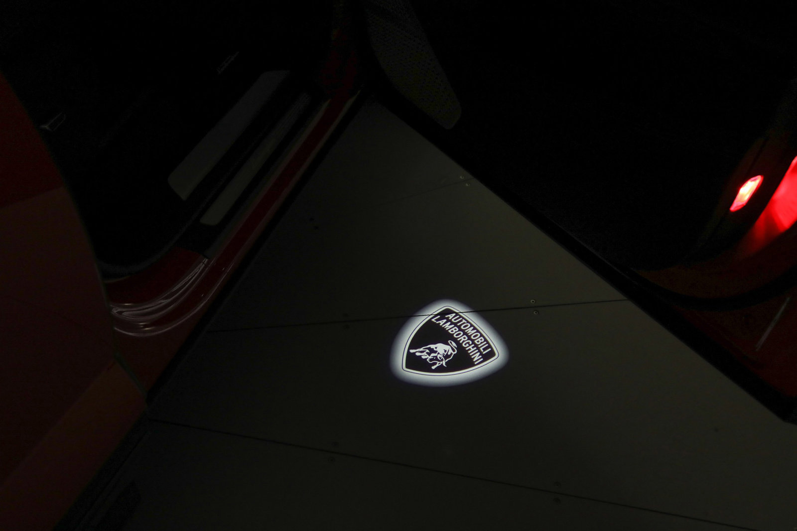 2022 LAMBORGHINI URUS, 19/22