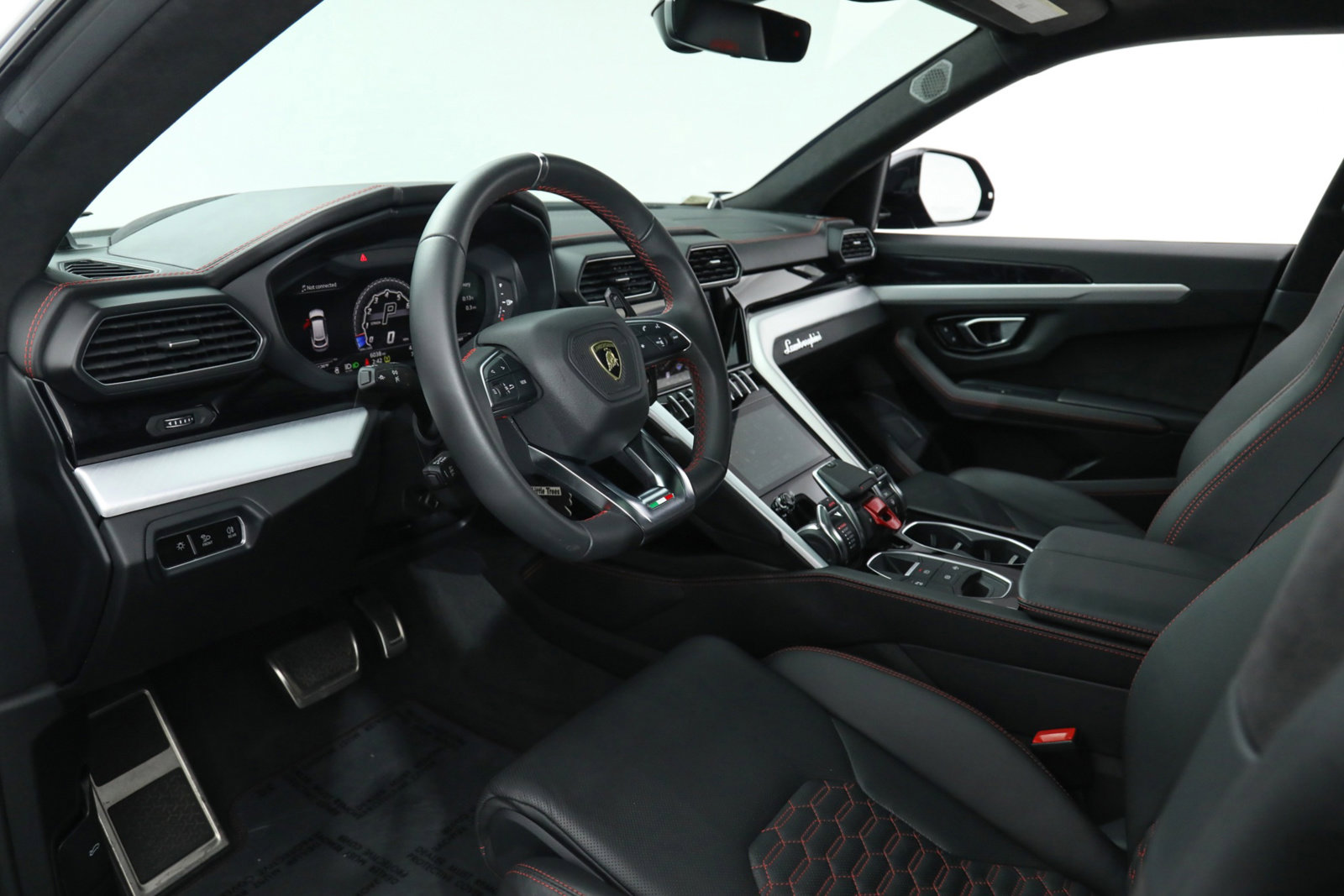 2021 LAMBORGHINI URUS GRAPHITE CAPSULE, 3/17