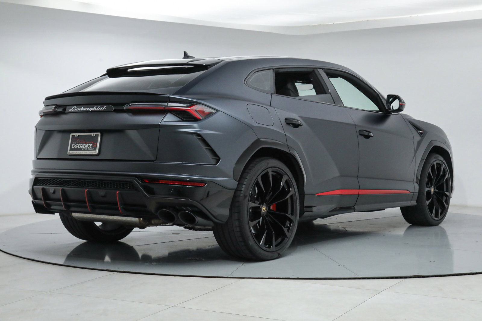2021 LAMBORGHINI URUS GRAPHITE CAPSULE, 14/17