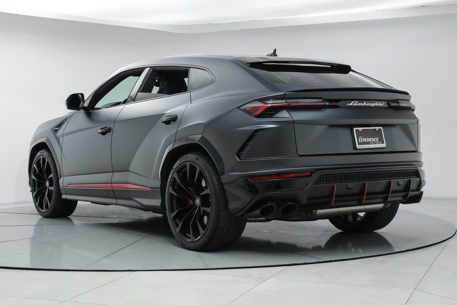 2021 LAMBORGHINI URUS GRAPHITE CAPSULE, 17/17