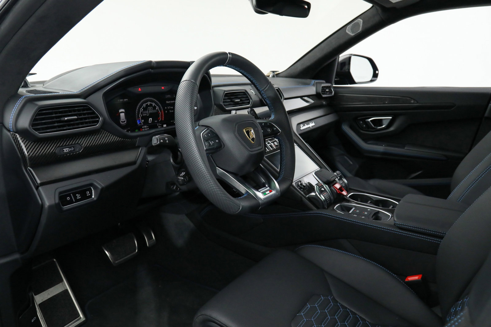 2021 LAMBORGHINI URUS, 4/16