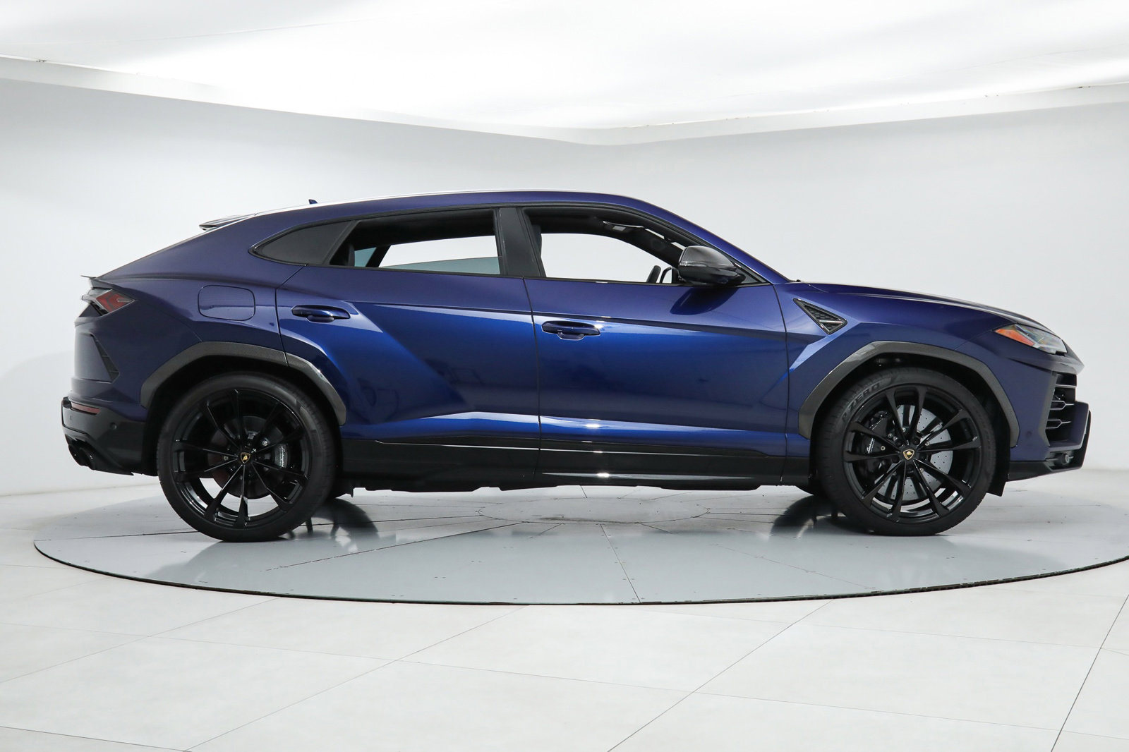 2021 LAMBORGHINI URUS, 11/16