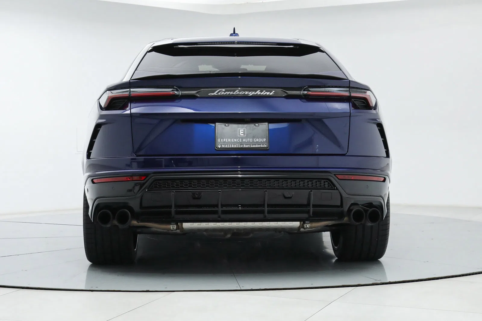 2021 Lamborghini Urus, rear three-quarter view