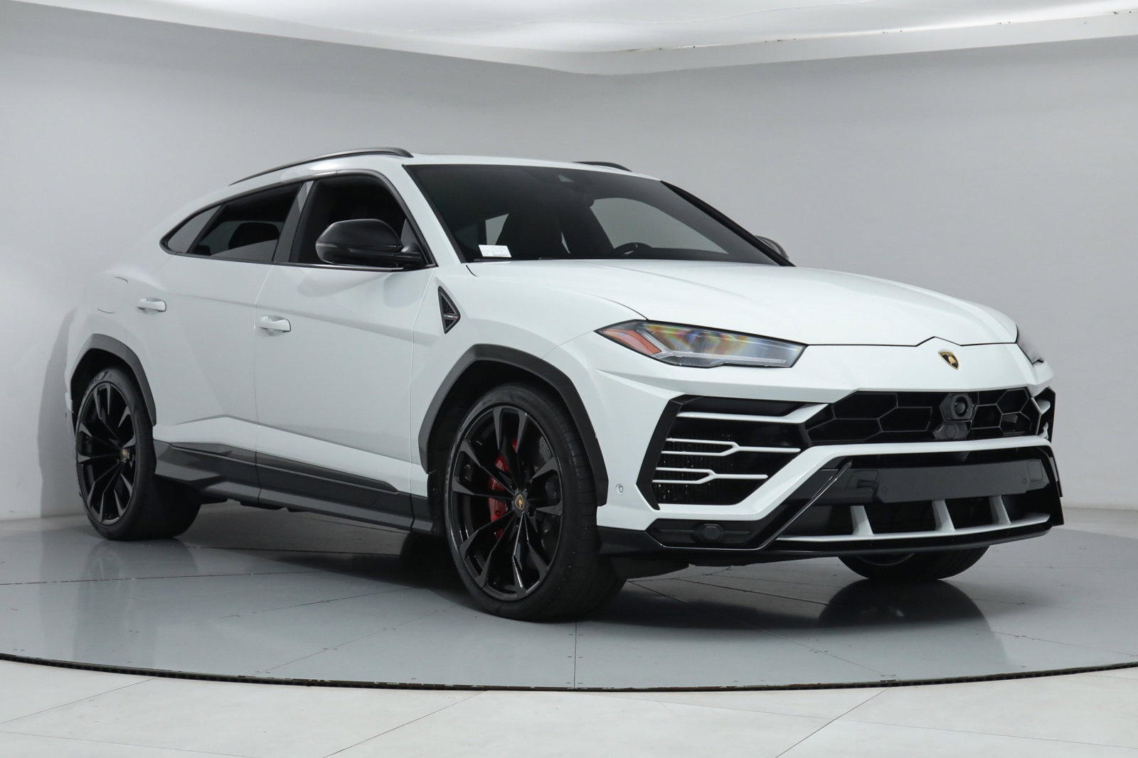 2020 LAMBORGHINI URUS