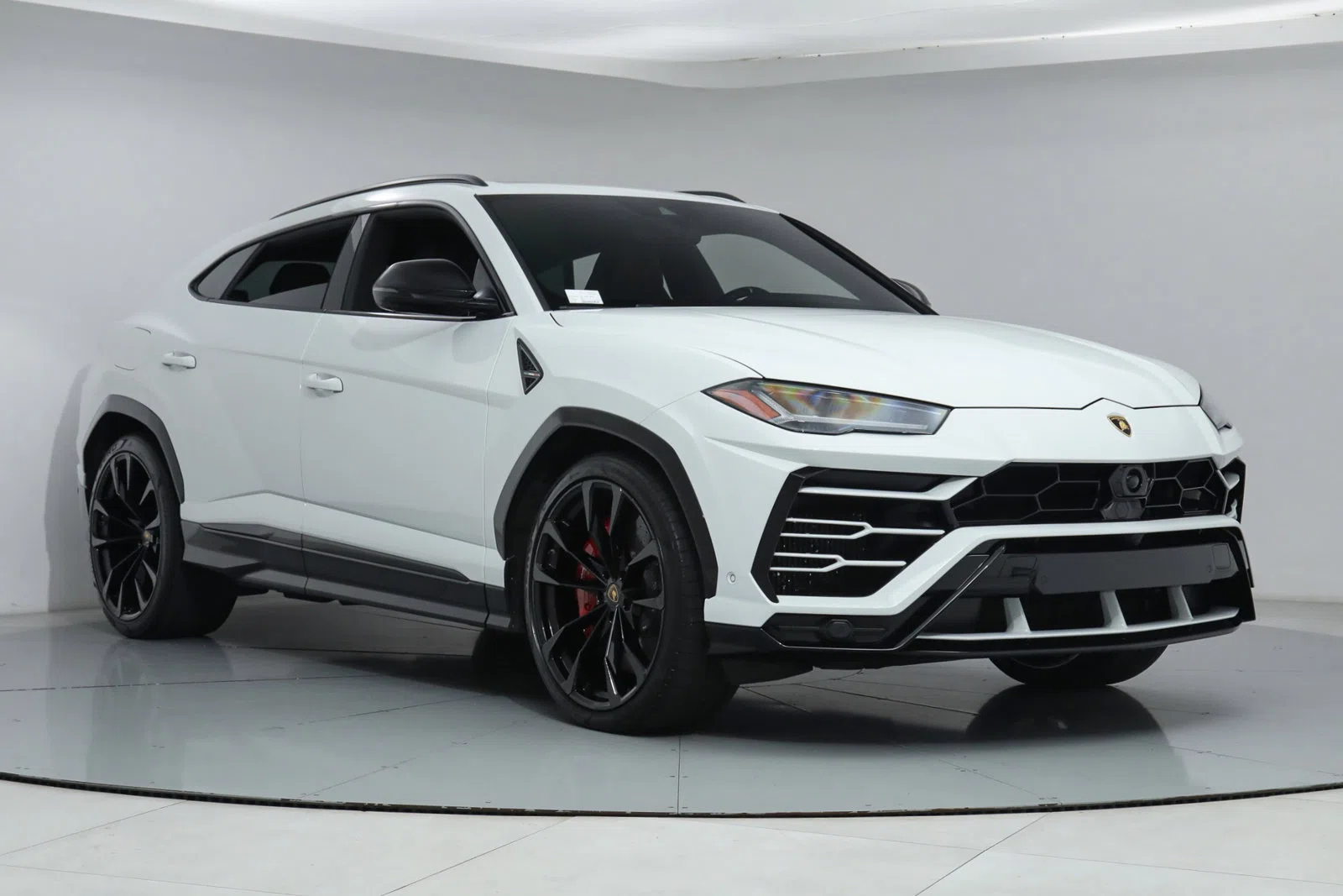 2020 LAMBORGHINI URUS