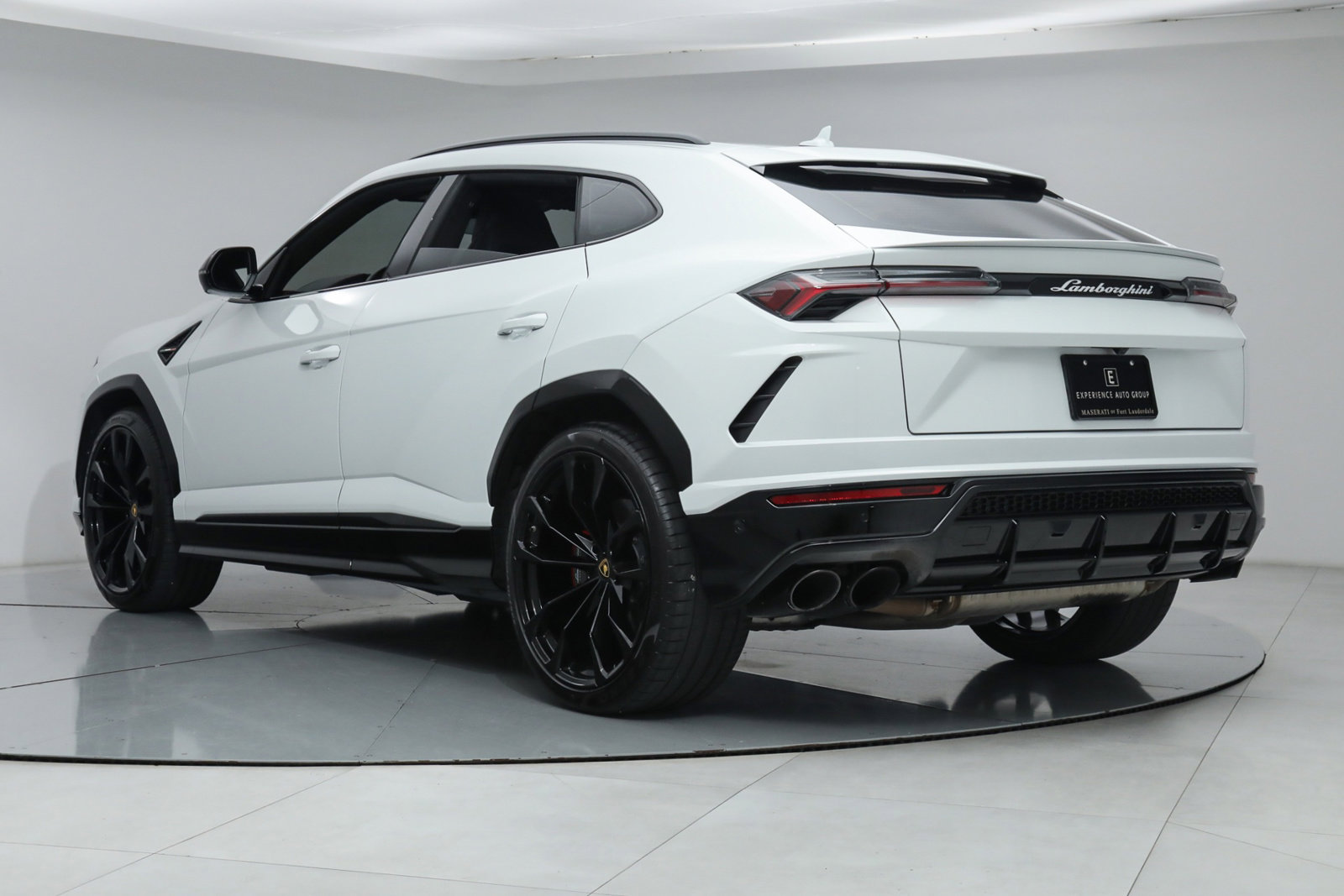 2020 LAMBORGHINI URUS, 3/16