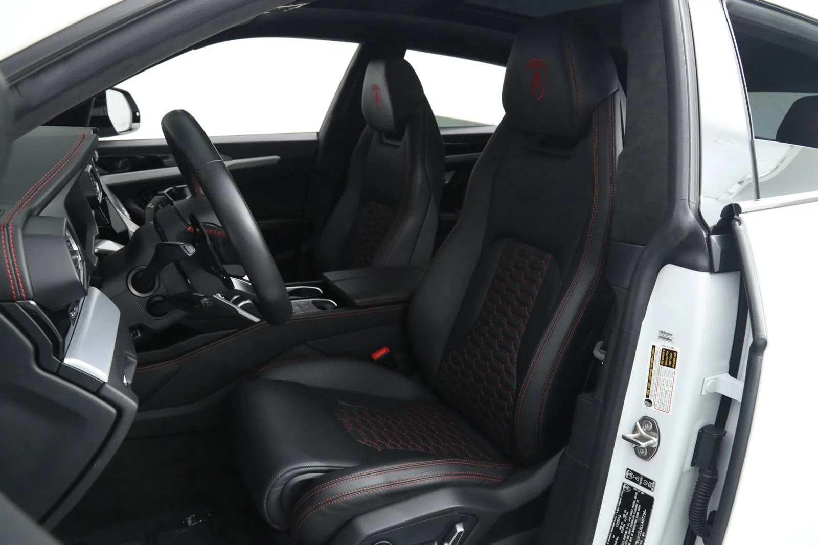2020 Lamborghini Urus interior, seats