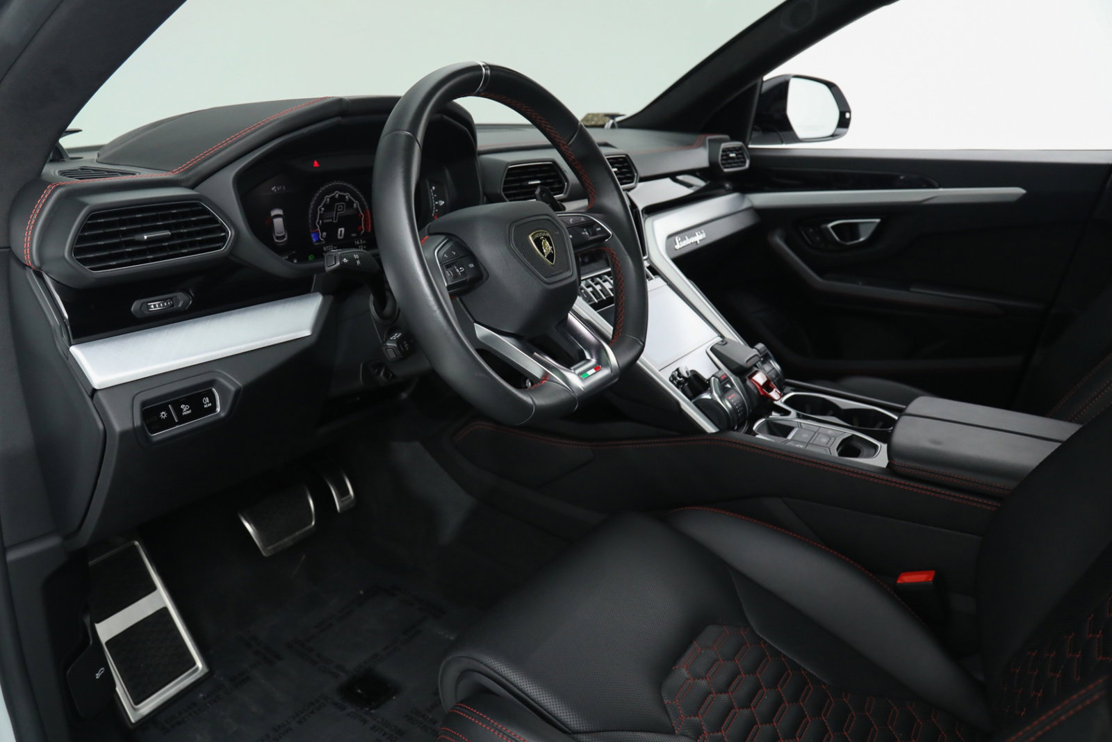 2020 LAMBORGHINI URUS, 6/16