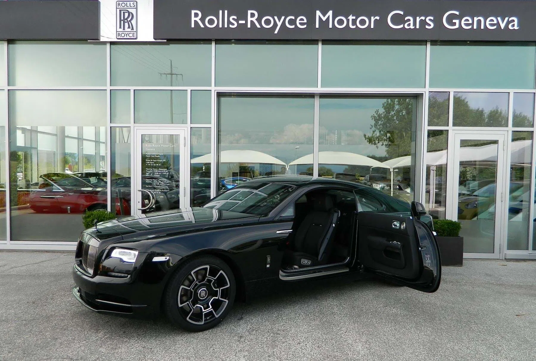 2017 Rolls-Royce Wraith Black Badge Diamond Black for sale, exterior, Diamond Black