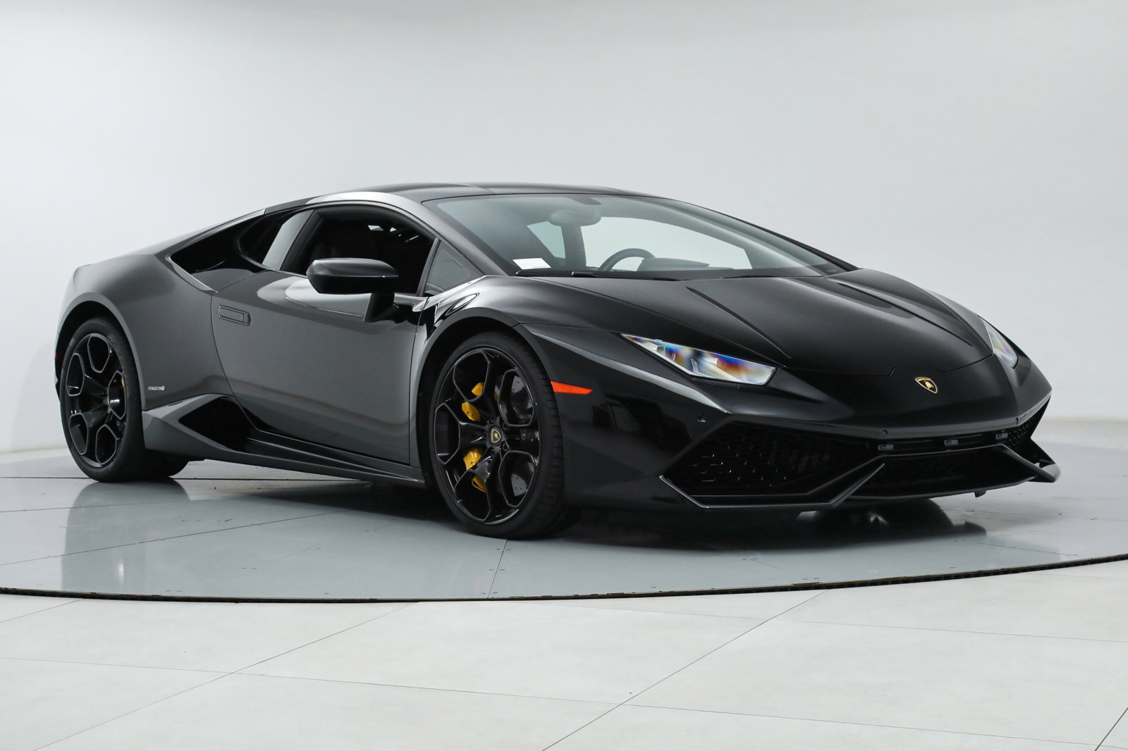 2015 LAMBORGHINI HURACAN LP610-4