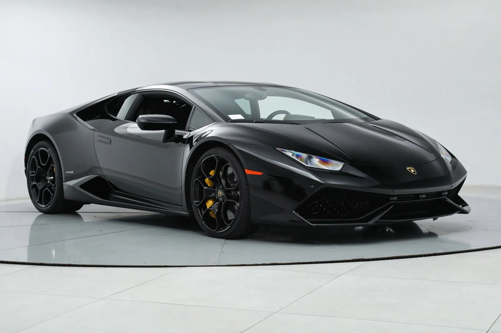 2015 LAMBORGHINI HURACAN LP610-4