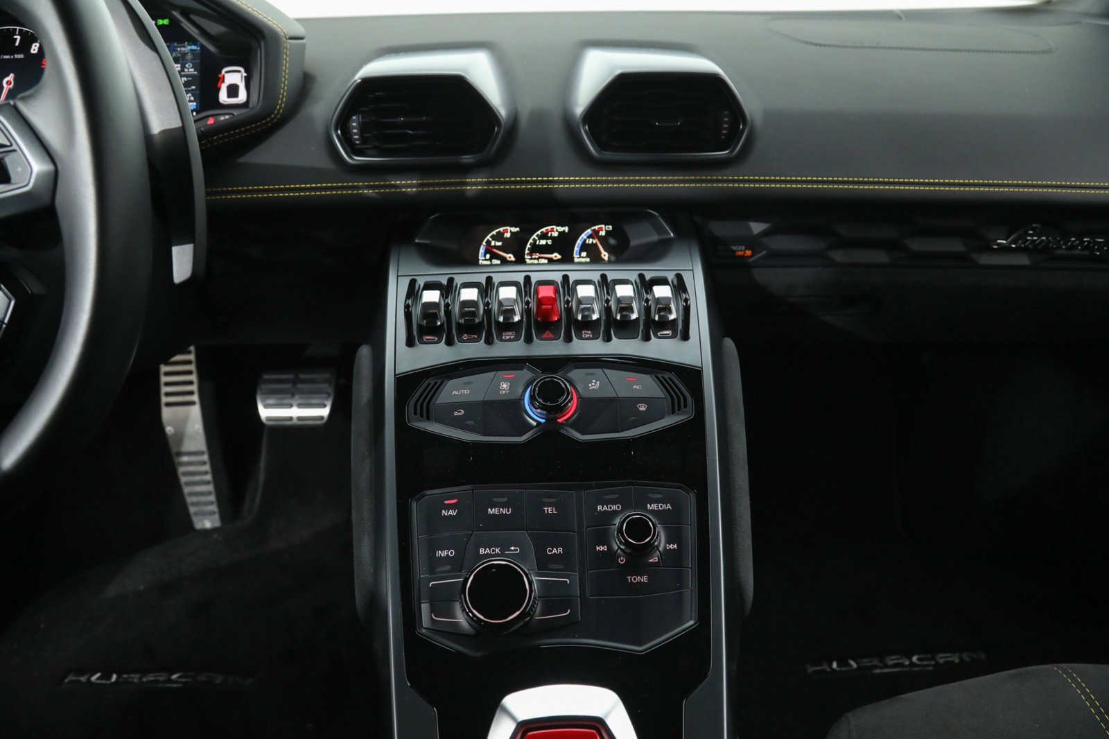 2015 LAMBORGHINI HURACAN LP610-4, 6/16