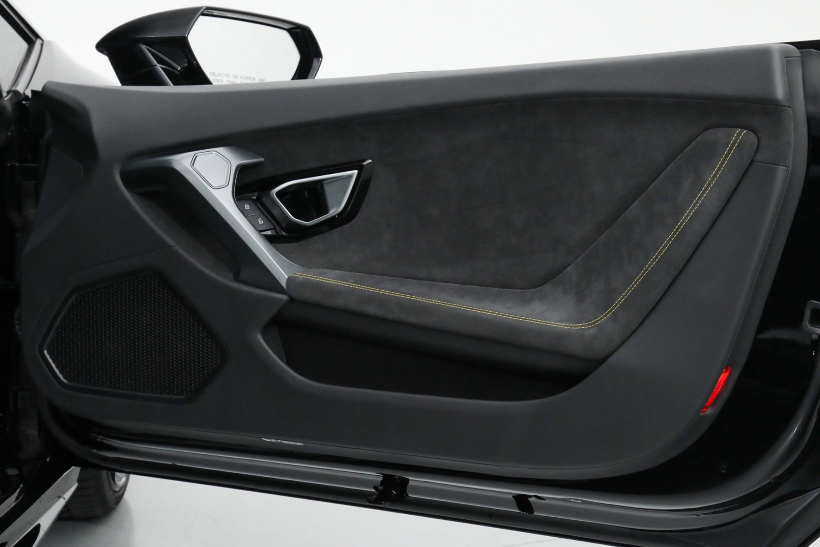 2015 LAMBORGHINI HURACAN LP610-4, 10/16