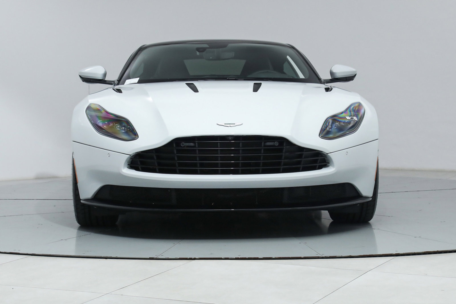 2020 ASTON MARTIN DB11 AMR, 10/15