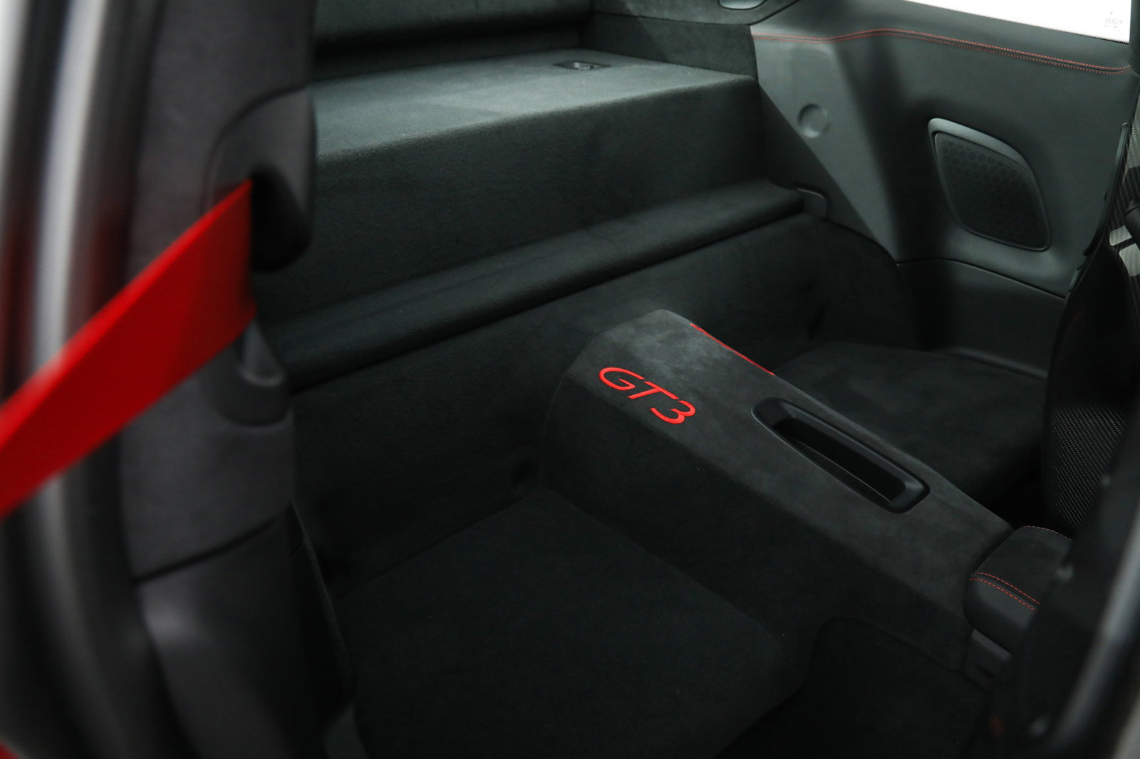 2018 PORSCHE 911 GT3 COUPE MANUAL, 9/19