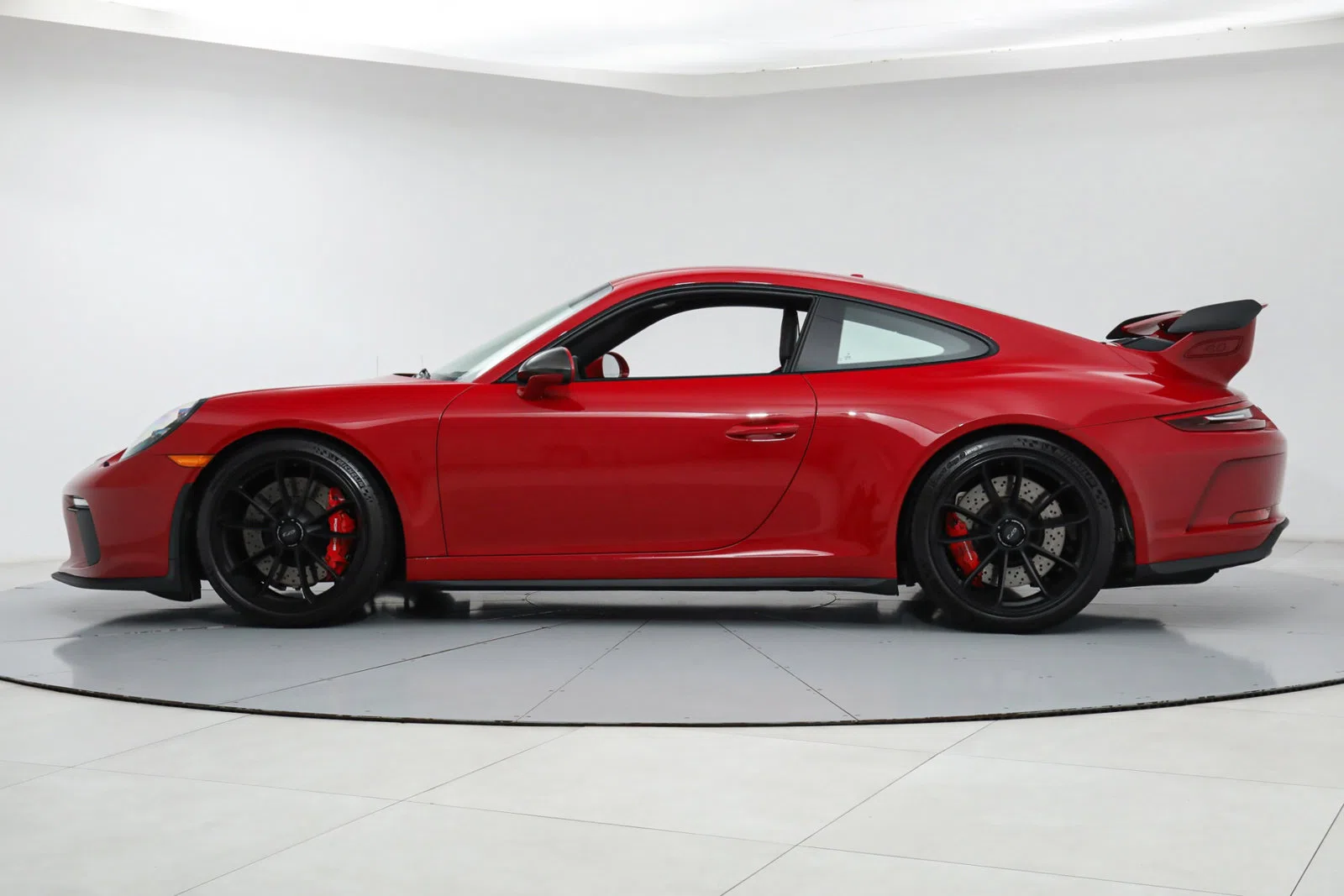2018 Porsche 911 GT3 Coupe Manual, side profile