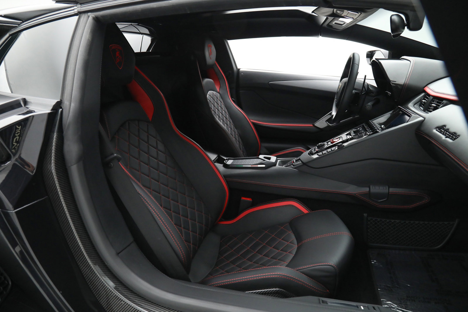 2018 LAMBORGHINI AVENTADOR S, 3/20