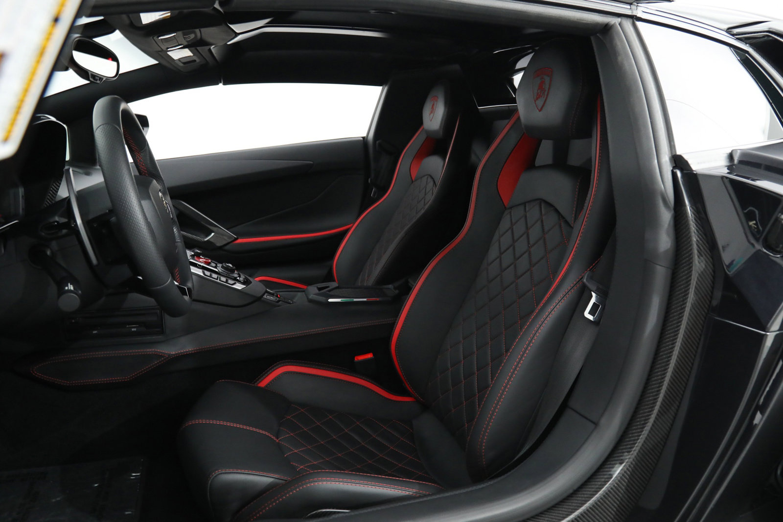 2018 LAMBORGHINI AVENTADOR S, 8/20