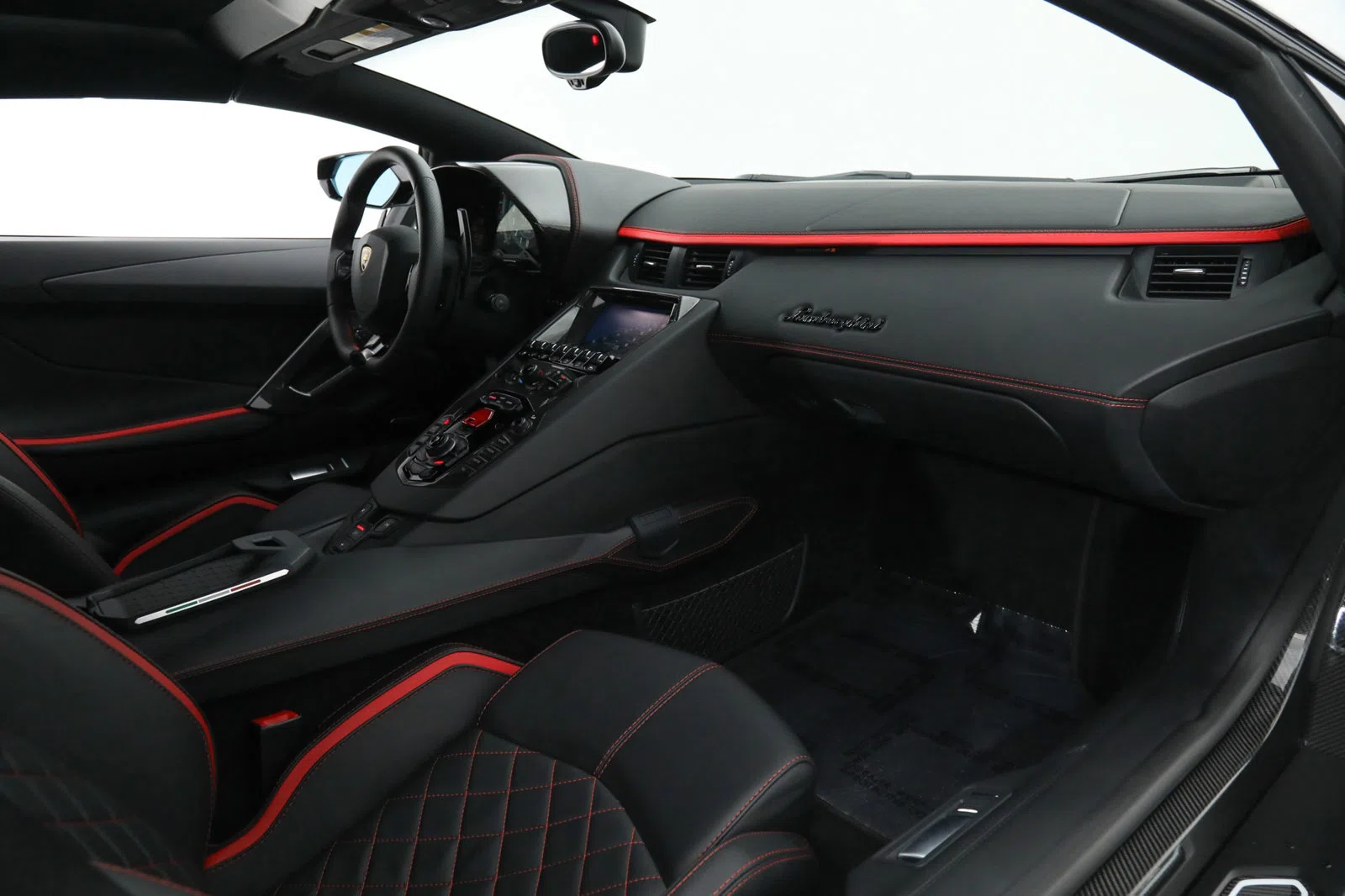 2018 Lamborghini Aventador S interior