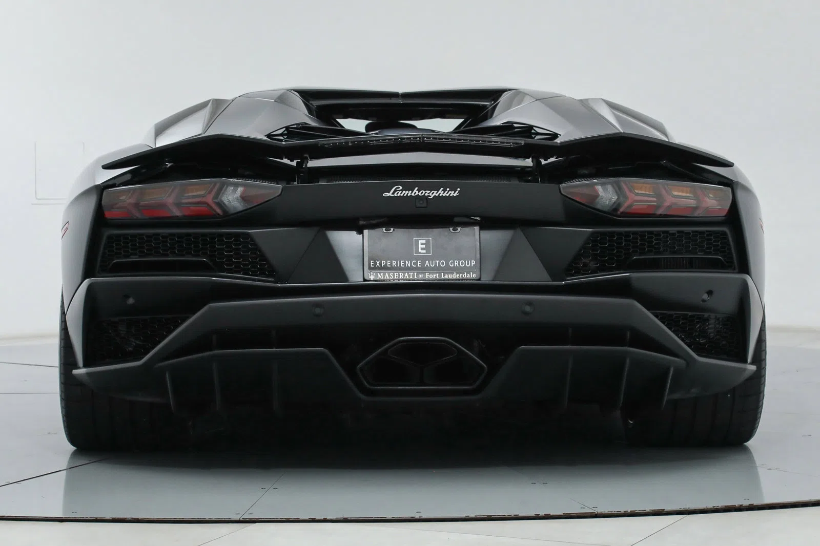 2018 Lamborghini Aventador S for sale, exterior