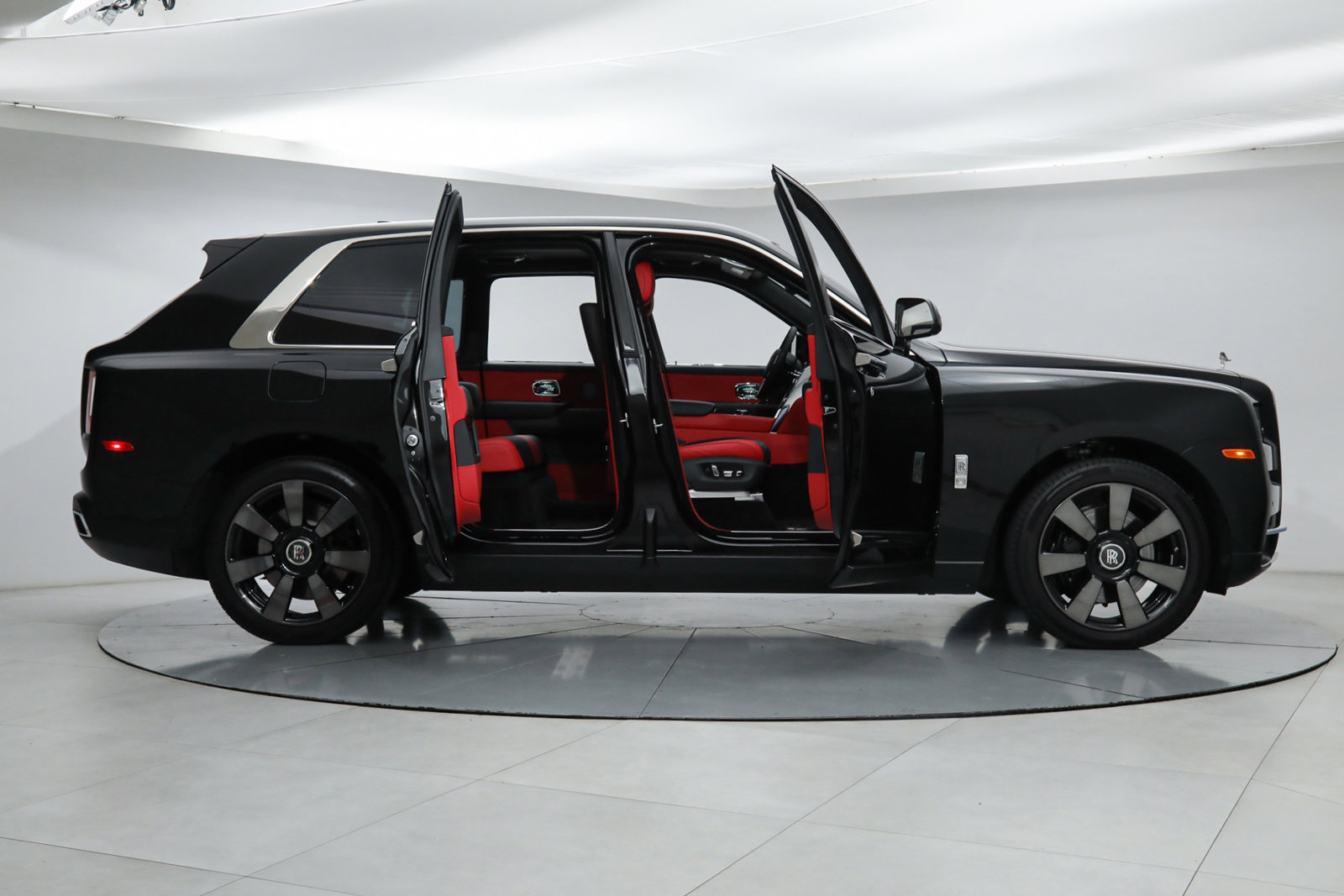 2022 ROLLS-ROYCE CULLINAN, 2/16