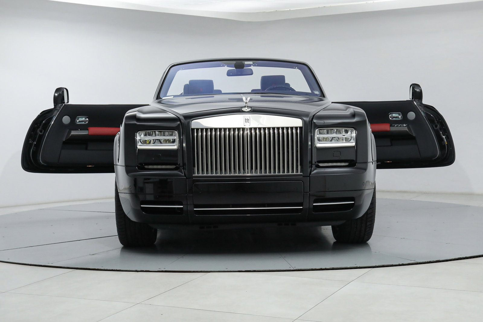 2016 ROLLS-ROYCE PHANTOM COUPE DROPHEAD, 2/19