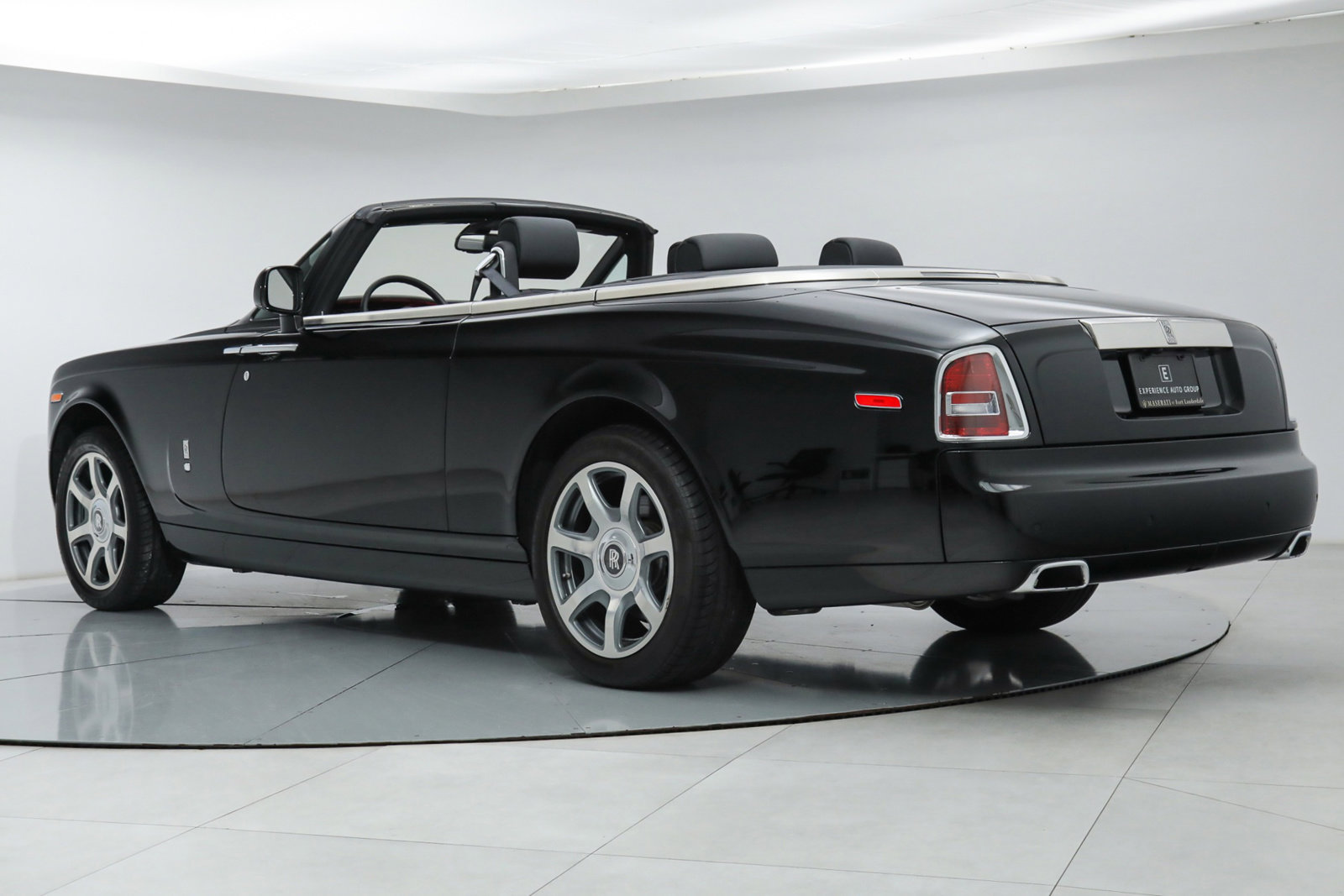 2016 ROLLS-ROYCE PHANTOM COUPE DROPHEAD, 15/19